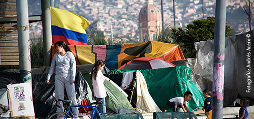 No place to rest for displaced women in Colombia