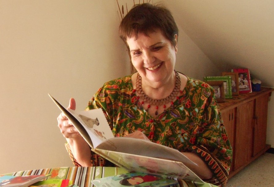 “Ser escritora tiene momentos divertidos”