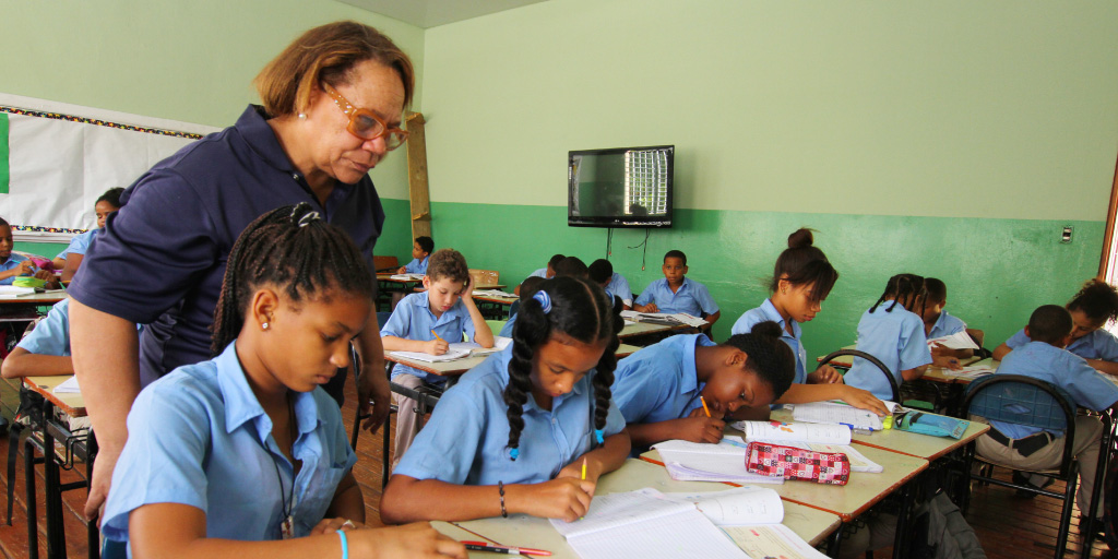 Educación y salud: ¿trabajos del futuro para las mujeres?