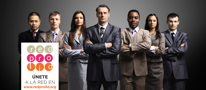 No sonría señora, no la van a considerar seria