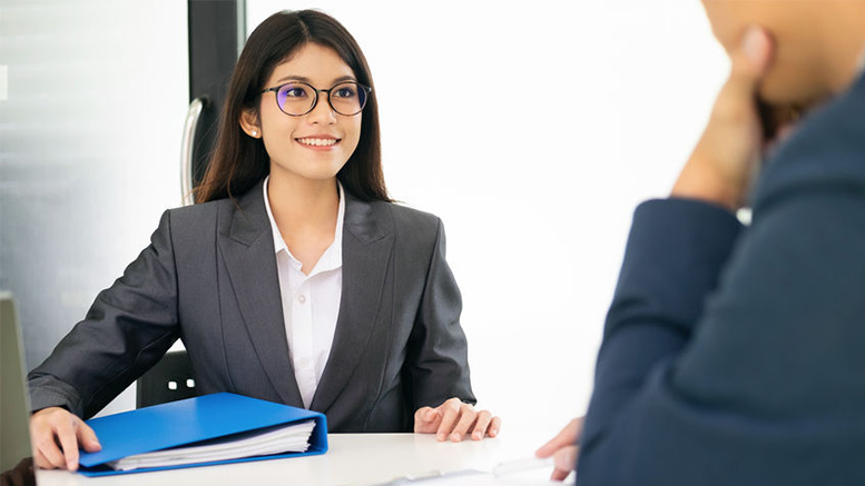 Se solicita joven con experiencia