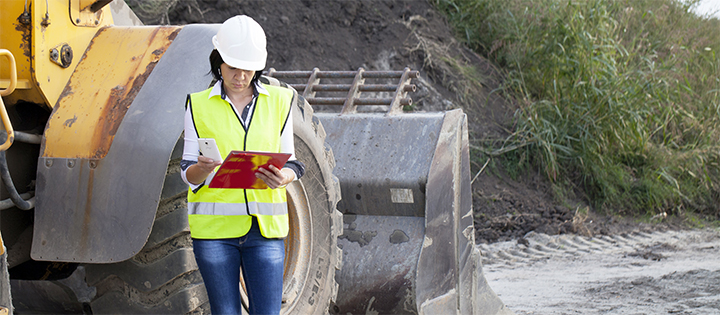 ¿Quién dice que la construcción y el transporte es cosa de hombres?