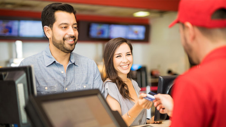 ¿Es posible ahorrar gastando?