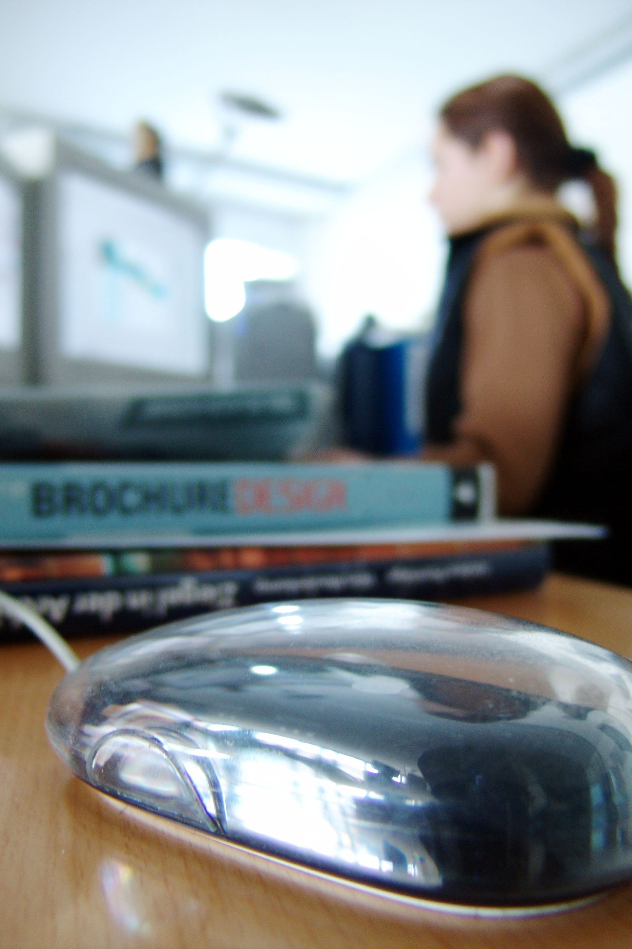 ¿Qué impacto tienen los programas de capacitación laboral en la región?