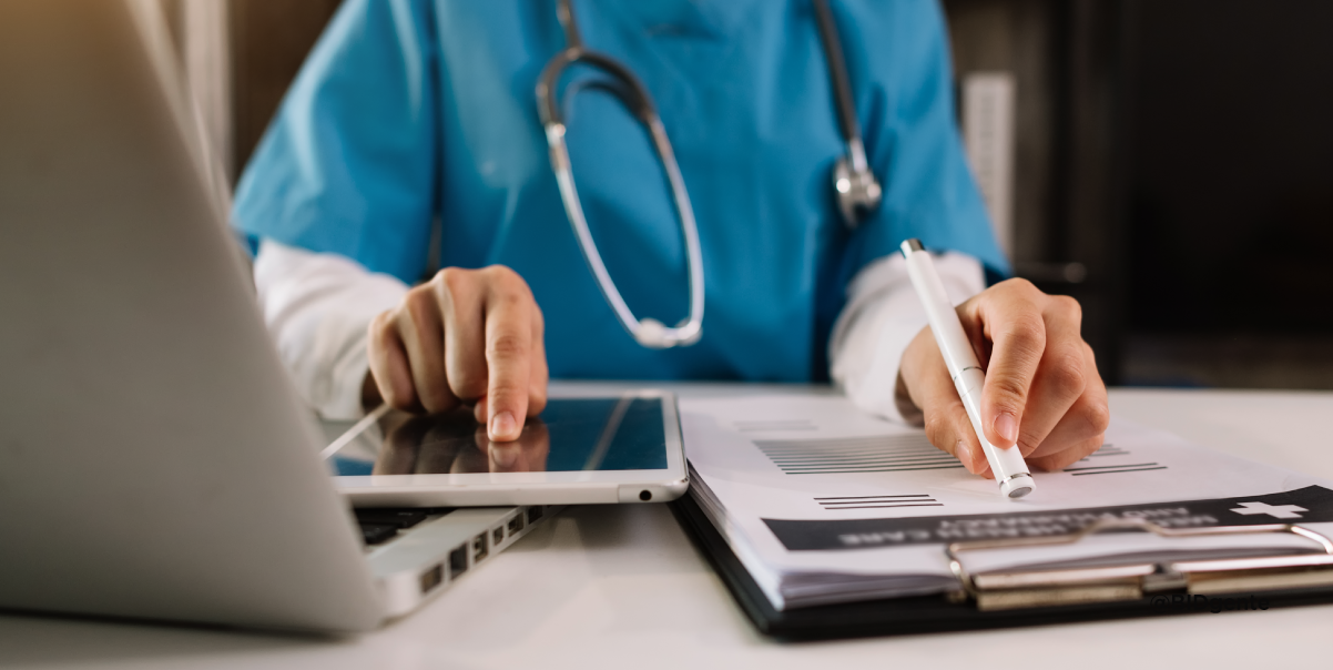 ¿COVID-19 analógico o digital? Historia de una experiencia dual core