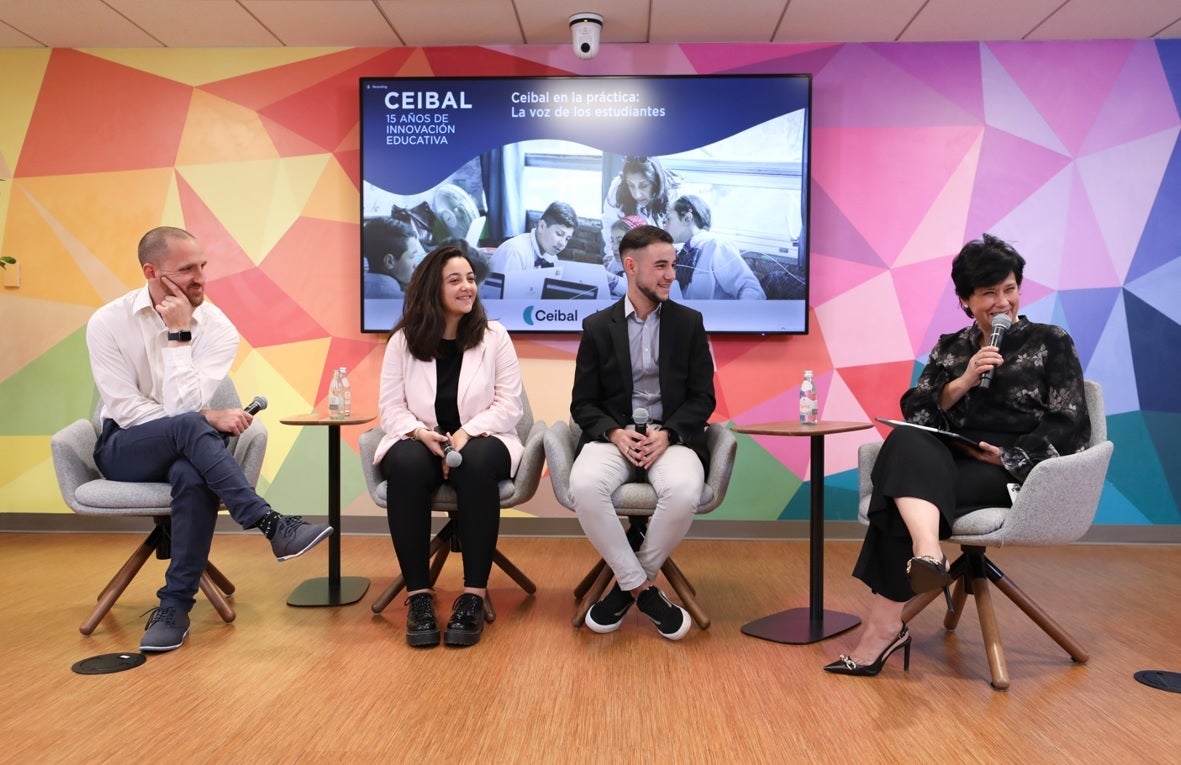 “Nos cambió la forma de ver el mundo”: el impacto de la transformación digital en educación 